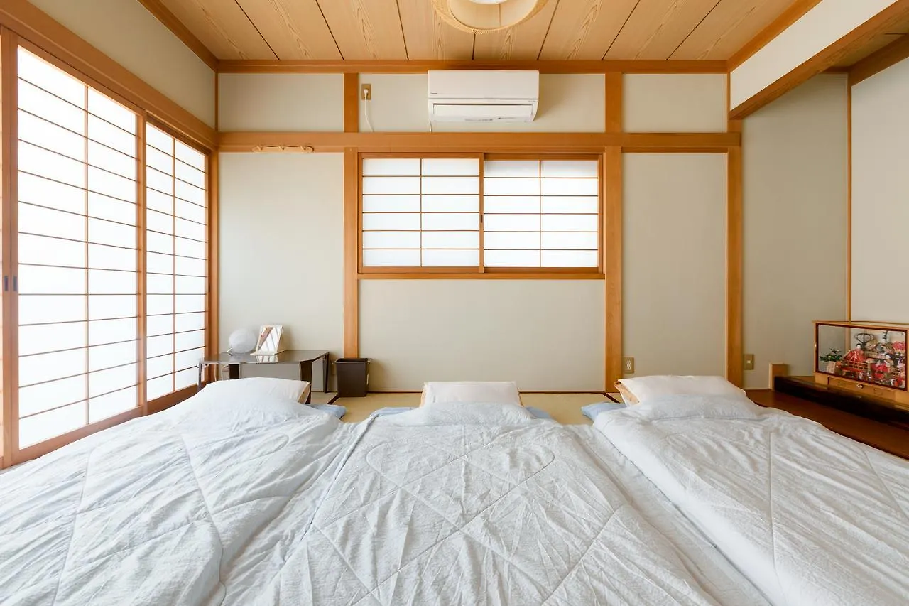 A&Z Guest House Kaizuka 0*,  Japon